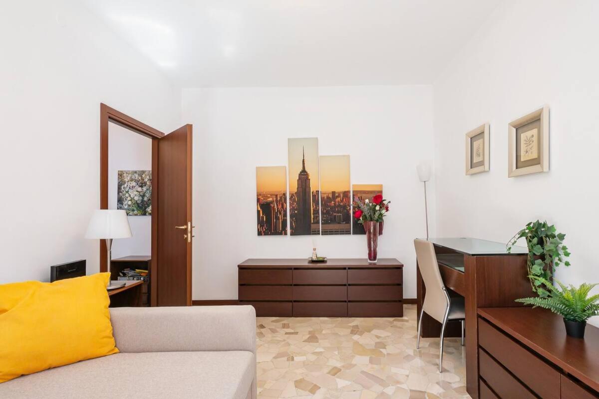 Apartment Ihost - Veneziano 8 Milan